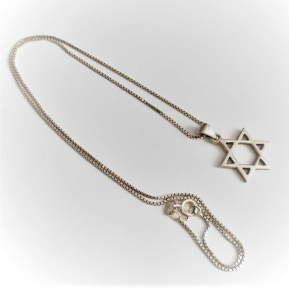 Jewelry - Jewish Star of David Silver Pendant & Chain .925